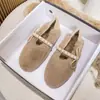 Sapatos Peludos Brancos Femininos para Uso Externo 2026 Chegada de Inverno Novos Mocassins com Pelúcia Quente Sapatos de Algodão Tamanho Grande Calçados Femininos 41 a 43