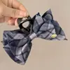 Pinza de Garra Cuadros Estilo Coreano con Lazo Pinza de Tiburón de Moda Pinza Simple con Etiqueta Dorada para la Parte Posterior de la Cabeza Pinza para Moño Accesorios para el Cabello Venta al por Mayor