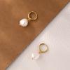 Pendientes de perlas retro de lujo ligeros europeos y americanos, pendientes de perlas de agua mate de temperamento simple, pendientes de moda para mujeres al por mayor