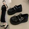 Sapatos de plataforma estilo francês retrô para mulheres, nova coleção de primavera 2026, versáteis e que aumentam a altura, perfeitos com vestidos, sapatos de couro estilo Mary Jane