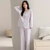 Estilo Nuevo de Primavera y Otoño Cómodos Pajamas de Algodón Puro Amigables con la Piel para Mujer Manga Larga Cárdigan de Moda Sencillo Ropa de Casa Se Puede Usar Afuera Conjunto