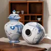 Jarrón de cerámica de Jingdezhen decoración para el hogar sala de estar almacenamiento doméstico pez dorado arreglo simple de flores secas artículo de decoración suave