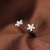 Aretes Mini de Flor de Plata Esterlina S925 Aretes de Verano para Dormir Sin Quitarse 2021 Nuevos Aretes de Moda para Mujer