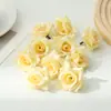 Rosa de Amazon Cabeza de Flor Pequeña DIY Haciendo Pequeños Accesorios Flores Artificiales Tela de Seda de Simulación Cabeza de Flor Accesorios de Fotografía