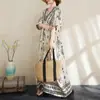 Vestido Feminino Original Estilo Francês de Manga Curta com Decote V Fino Drapado Estampado Posicionado Solto com Efeito Emagrecedor