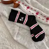 Meias Femininas para Outono e Inverno, Estilo Ins Meia de Cano Médio com Desenho Criativo de Cachorrinho em Malha Dupla de Algodão Penteado, Meias Femininas Listradas Versáteis Japonesas