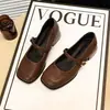 Zapatos Mary Jane de Cuadrado Patchwork con una Sola Correa para Mujer Tacón Grueso Corte Bajo Retro Temperamento para Viajar Zapatos Planos de Tacón Bajo