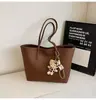 Bolsa casual transfronteiriça de grande capacidade, nova bolsa tote estilosa e minimalista para mulheres, adequada para o trabalho e o trajeto diário, bolsa de ombro e bolsa de axila