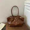 Otoño 2026 Nuevo Bolso de Mano tipo Cesta Casual Versátil Gran Capacidad Bolso de Hombro para Viajes Diarios Bolso de Mujer al por Mayor