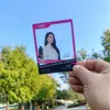 Fotomemorias transparentes en stock, mercancía de celebridades, tarjetas pequeñas de PVC, fotomemorias coleccionables de personajes de anime, mercancía de apoyo a fans, impresión de alta definición