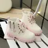 Botas Martin Casuais Femininas 2025 Verão Novas Botas de Cano Médio Moda Infantil Botas Individuais de Princesa Botas de Couro Versáteis