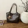Bolsa de Mão Feminina de Alto Padrão Transfronteiriça com Toque Luxuoso, Bolsa de Ombro de Luxo Leve, Bolsa Tote Outono e Inverno, Bolsa Feminina de Grande Capacidade 2025 para o Dia a Dia