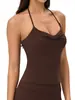 Top de tirantes finos cruzados con cuello halter para yoga para mujer con almohadillas extraíbles en el pecho, ropa de fitness, camiseta deportiva ajustada para Pilates