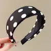 Diadema retro de ala ancha con lunares, adecuada para frentes amplias, para lavarse la cara, uso diario, versátil, ligera y que irradia una vibra lujosa y sofisticada