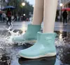 Botas de Chuva Curtas de Moda Transfronteiriças para Mulheres, Sapatos de Borracha, Galochas, Sapatos Aquáticos, Botas Plásticas de Água, Galochas Antiderrapantes para Cozinha, Sapatilhas de Chuva para Adultos