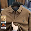 Venta caliente en vivo otoño con terciopelo para jóvenes hombres, imitación de dos piezas, top cálido, cuello camisero, manga larga a rayas, ropa para hombres