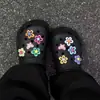 Zueco con Bouquet Acolchado Flor de Lujo Accesorios de Perlas Tridimensionales Nueva Decoración Desmontable para Zapatos Accesorios de Hebilla para Zapatos