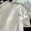 Chegada Nova Verão 2025 Camiseta Solta de Manga Curta Masculina Estilo Hong Kong Algodão Puro Marca Tendência Estampa de Carro Gola Redonda Manga Meia Manga nos Ombros
