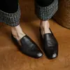 Mocassins baixos retrô de pele de cordeiro super macios, não machucam os pés, slip-ons brancos, mocassins estilo old money para mulheres, sapatos de vovó
