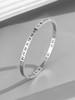 Versão coreana do popular bracelete de algarismos romanos da moda bracelete aberto feminino bracelete de casal simples aço titânio não desbota atacado