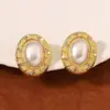 Brincos de argola redondos geométricos com incrustação de diamantes, elegantes, de luxo leve, versáteis e personalizados, de corte europeu e americano, nova moda