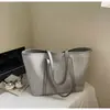 2025 Nuevo Bolso Tote de Textura de Alta Gama de Moda Bolso Grande de Capacidad para Viajar Bolso de Hombro de Moda Retro para Mujer