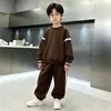 Conjunto de Ropa Deportiva de Otoño para Niños 2026 Nuevo Otoño Niños Medianos a Grandes Chaqueta Estilo Primavera/Otoño Fresco Moderno de Moda Niño