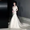 Vestido de Casamento Leve Estilo Francês 2026 Novo Cetim Ombro a Ombro Sereia Elegante Vestido de Noiva com Cauda Pequena para Recepção