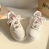 Versión coreana de zapatos blancos pequeños 2025 primavera y otoño zapatos de mujer nuevos suela gruesa Joker explosiones casuales altura FY-099