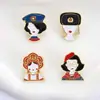 Broche de Avatar Ruso Característico Nuevo Personalizado Transfronterizo Insignia de Accesorios Metálicos de Dibujos Animados Creativos para Niñas Venta al por Mayor