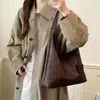 Bolsa de Palha Tecida Retro Transfronteiriça 2026 Nova para o Trabalho Casual Moda Grande Capacidade Ombro Único Versátil Bolsa de Axila
