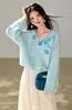 Suéter tejido de estilo francés suave con adornos florales para mujer, llegada de otoño, diseño azul elegante, top suéter