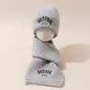 Conjunto de Dos Piezas de Gorro y Bufanda Tejidos para Niños Coreano Otoño e Invierno Gorro de Lana Personalizado para Bebé Bufanda Cálida Bordada con Letras