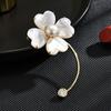 Nuevo Broche de Cuatro Hojas de Nácar Natural de Gama Alta, Exquisito Broche Corsage de Moda con Perlas para Mujer de Gama Alta, Joyería de Nicho