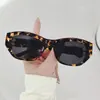 Gafas de Sol de Moda con Montura Cuadrada Retro para Mujer, Forma Cóncava de Alta Gama, Fotografía Callejera, Gafas de Sol para Vacaciones Anti-UV al por Mayor