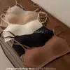 Lencería de encaje para mujer, base invisible, busto pequeño, push-up, escote bajo, media copa, estilo fino de verano, sujetador sin costuras con hermoso diseño en la espalda
