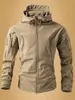 Chaqueta Softshell Funcional a Prueba de Tres Elementos Táctica Estilo Americano para Hombre, Chaqueta Softshell Impermeable y Cortavientos Estilo Americano, Transfronteriza