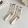 Meias Femininas com Bordado de Renda de Fungo de Fio de Ponto Meias de Algodão de Tubo Médio para Todas as Partidas Departamento Japonês Meias Empilhadas de Vento Suave da Faculdade