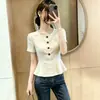 Blusa Elegante e Jovem para Mulheres Plus Size, Estilo Leve de Luxo, Manga Curta, Nova Coleção Verão 2026, Moda Única com Botões