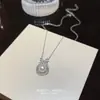 Libro Rojo Venta Caliente Explosivo Joker Exquisita Cadena para Clavícula Sencillo Temperamento Femenino Lujo Ligero Alto Sentido Acero de Titanio Collar Venta al por Mayor