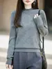 Nueva Colección Otoño/Invierno 2026: Top de punto de mezcla de lana y lana de yak con cuello semi-alto, Camiseta base de color liso