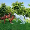 Escultura Realista de Cavalo Branco em Fibra de Vidro de Grande Escala para Exterior para Escritórios de Vendas, Gramado, Vitrine de Shopping, Decoração de Jardim e Floresta Ornamento de Cavalo