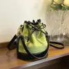 Comercio exterior otoño e invierno color block retro bolsa mujer 2026 nuevo estilo de moda rombos enrejado bandolera asa de cadena bolso cubo
