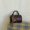 Bolso acolchado para mujer, nuevo bolso de hombro vintage para el trabajo de otoño 2026, bolso Boston cruzado de alta gama
