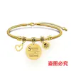 Pulsera de acero inoxidable con forma de hueso de serpiente, regalo de graduación transfronterizo europeo y americano, regalo festivo conmemorativo, pulsera con letras de acero de titanio