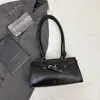 Bolso Cuadrado Pequeño para Mujer con Textura de Diseño de Nicho 2026 Bolso de Estilo Nuevo Retro Simple de Moda Bolso Cruzado Casual