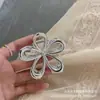 Pinza de Agarre de Aleación con Flor Hueca Transfronteriza Ins Miniscan Pinza para el Cabello Tamaño Grande y Mediano Pequeño Pinza para el Cabello Tocado Accesorios para el Cabello