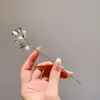 2026 Novo Estilo Grampo de Cabelo Estilo Antigo, Novo Grampo de Cabelo de Borla de Alto Padrão Estilo Chinês para Mulheres, Acessório de Qipao, Penteado de Grampo de Cabelo de Madeira
