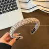 Diadema retro de alta calidad con dientes para otoño e invierno para mujer, diseñada para realzar la apariencia de la coronilla, nuevo estilo 2026, antideslizante, accesorio para el cabello versátil