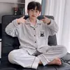 Novos estilos de outono e inverno de pijamas para meninos: roupa de casa quente, confortável e estilosa para meninos, perfeita para o inverno